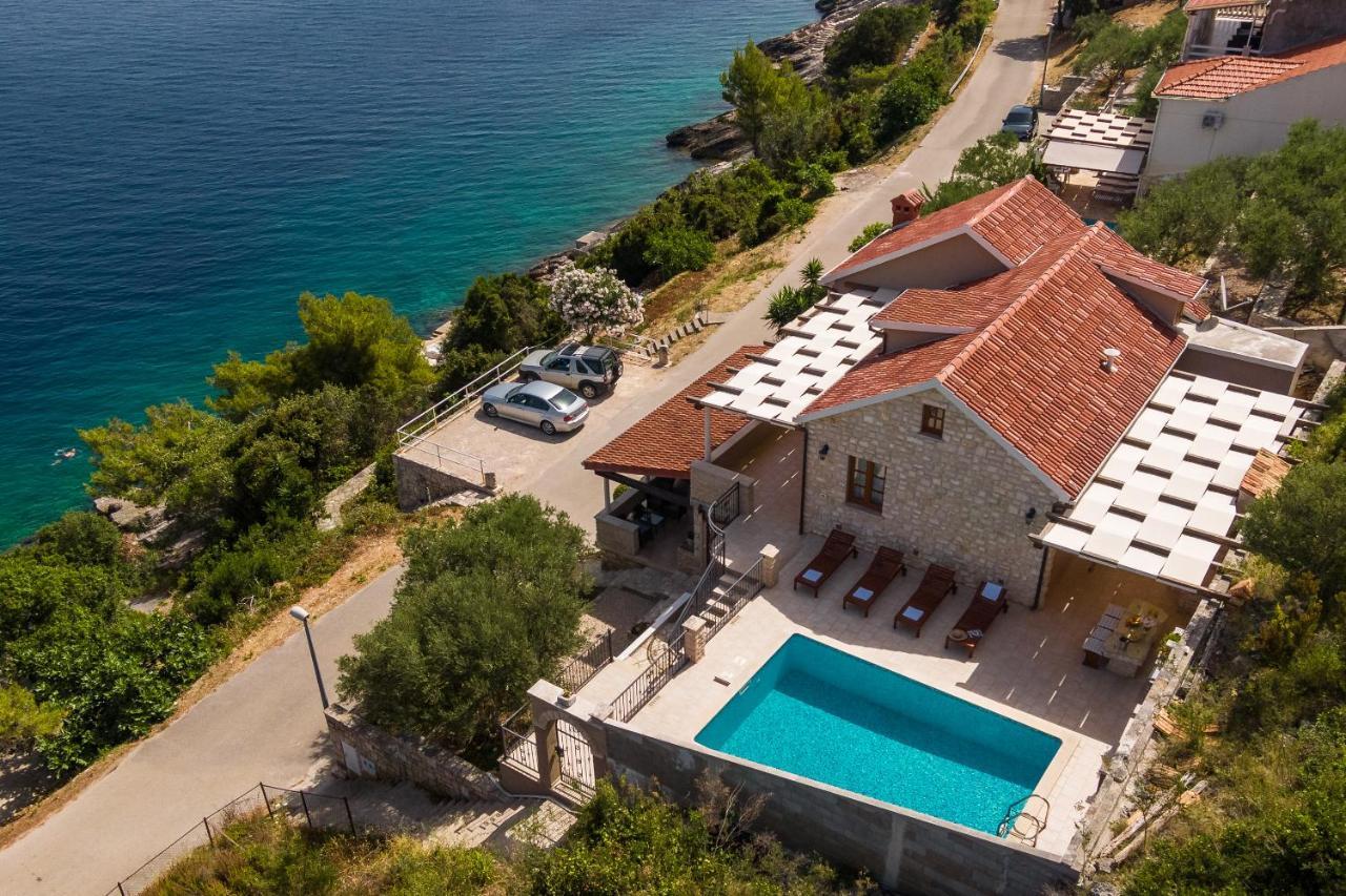 Seafront Villa Endless View Blato  Exterior photo