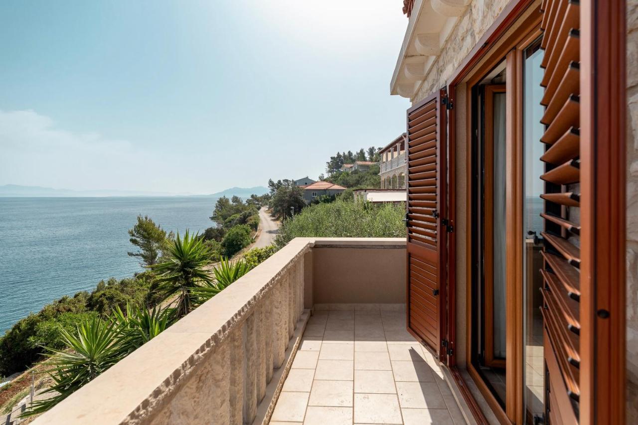 Seafront Villa Endless View Blato  Exterior photo