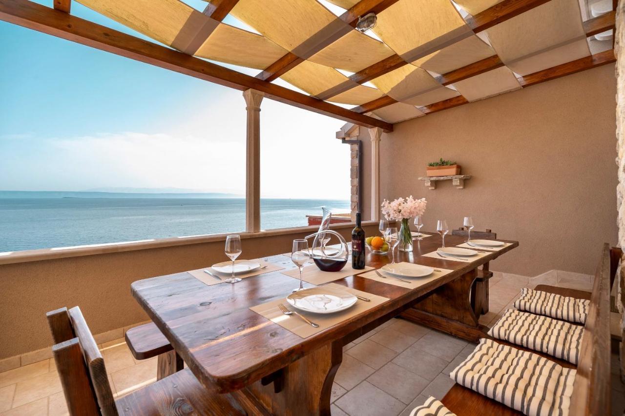 Seafront Villa Endless View Blato  Exterior photo